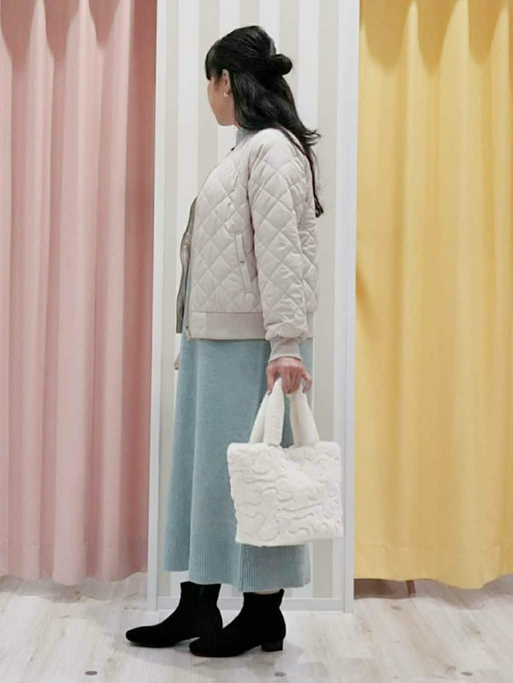 かずみさんの「SHOO･LA･RUE｜◆【セレモニー】ビジューレーンハーフループイヤーアクセ」を使ったコーディネート