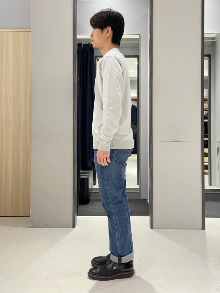 わいずみさんの「TAKEO KIKUCHI｜【モンスターストレッチ】日本製 ウォッシュド デニムパンツ」を使ったコーディネート
