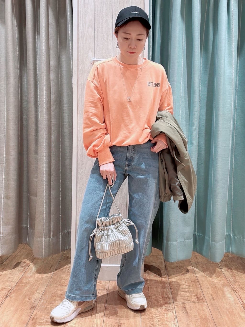 なみぞうさんの「SHOO･LA･RUE｜◆プリーツ巾着ショルダーバッグ」を使ったコーディネート