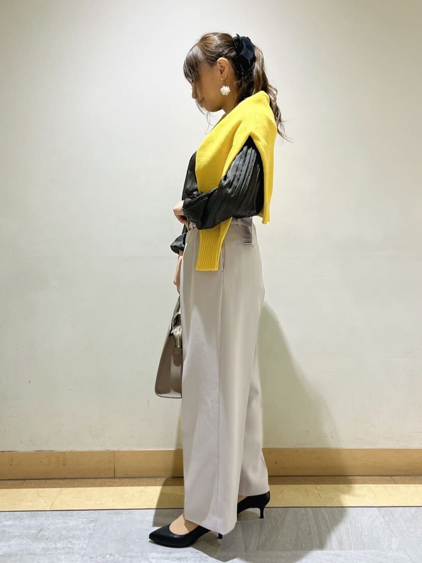 sattoさんの「UNTITLED｜◆ベルト付き2タックパンツ」を使ったコーディネート