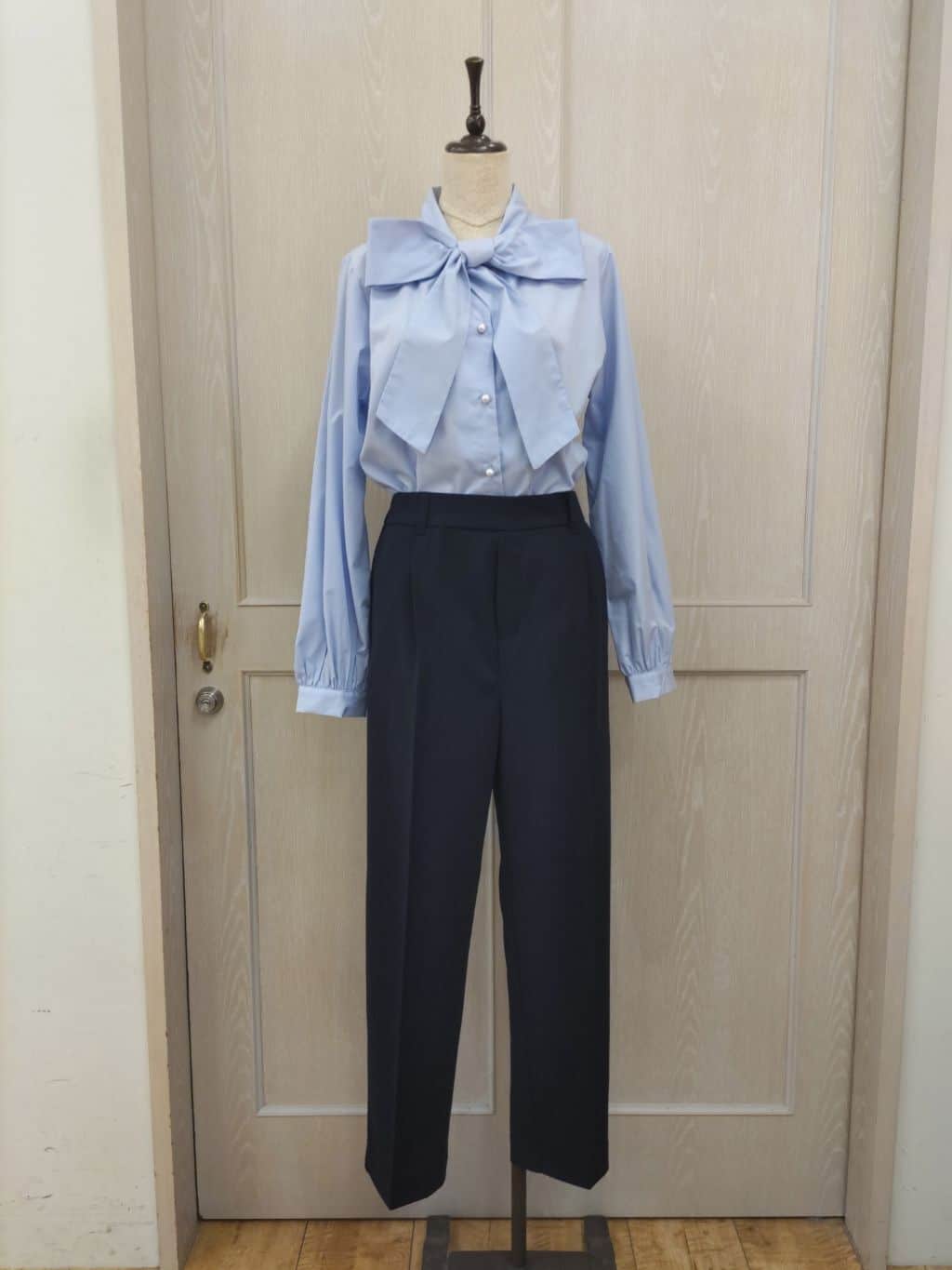 naoさんの「SHOO･LA･RUE｜◆【洗える/S-3L/セットアップ可】セレモニーや通勤にも カットジョーゼット ジレ」を使ったコーディネート