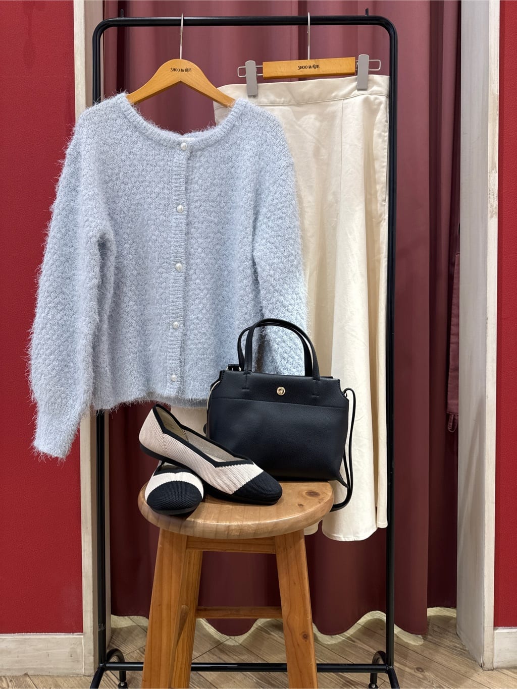 maruさんの「SHOO･LA･RUE｜◆【洗える/S-LL】シーズン問わず合わせやすい ベーシックカラーシャツ」を使ったコーディネート