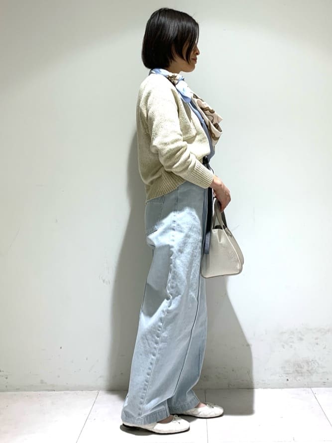 ちーさんの「UNTITLED｜◆カーブシルエット ワイドデニム」を使ったコーディネート