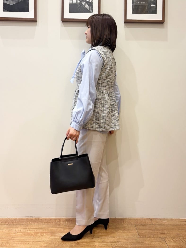 きっちょんさんの「SHOO･LA･RUE｜◆【SS-3L/洗える/通勤・セレモニーにも】しなやかな身のこなしが叶う ストレッチテーパードパンツ」を使ったコーディネート