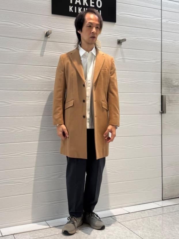 井出恭輔さんの「TAKEO KIKUCHI｜ウールカシミヤブレンド チェスターコート」を使ったコーディネート