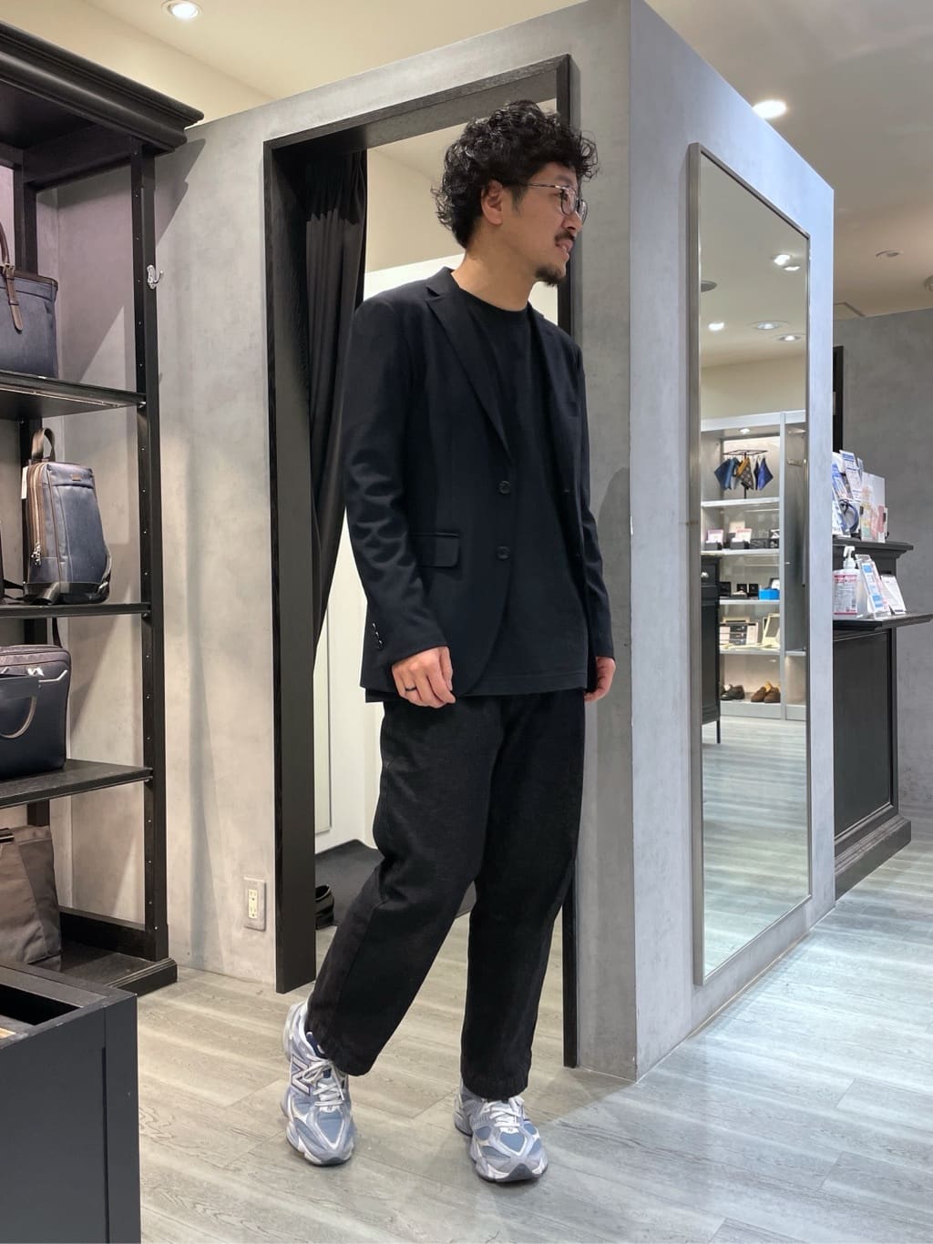 ritoさんの「TAKEO KIKUCHI｜【360&deg;ストレッチ／セットアップ対応】None Of Stress ジャケット」を使ったコーディネート
