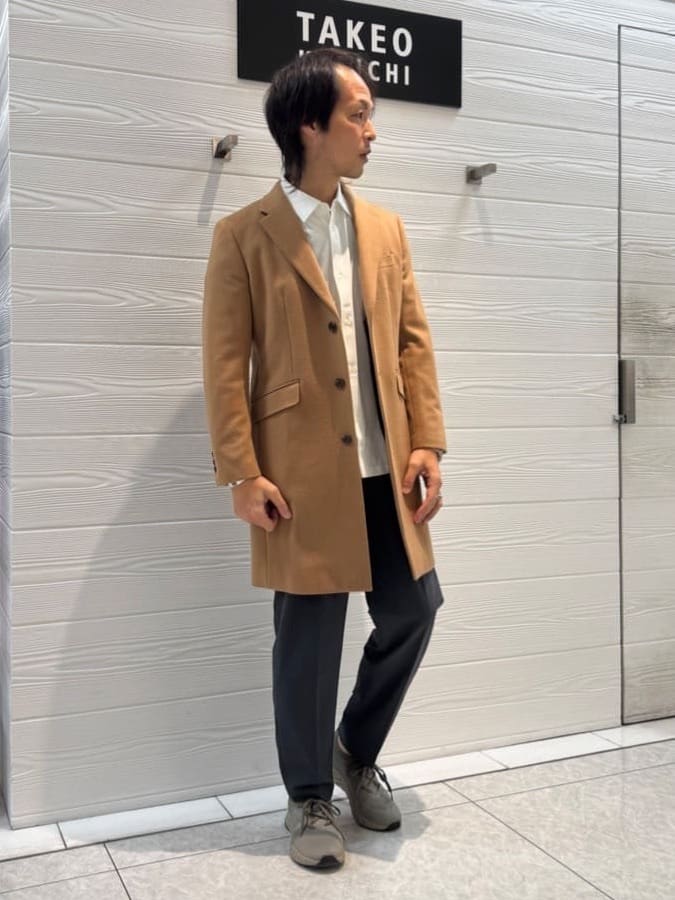 井出恭輔さんの「TAKEO KIKUCHI｜ウールカシミヤブレンド チェスターコート」を使ったコーディネート