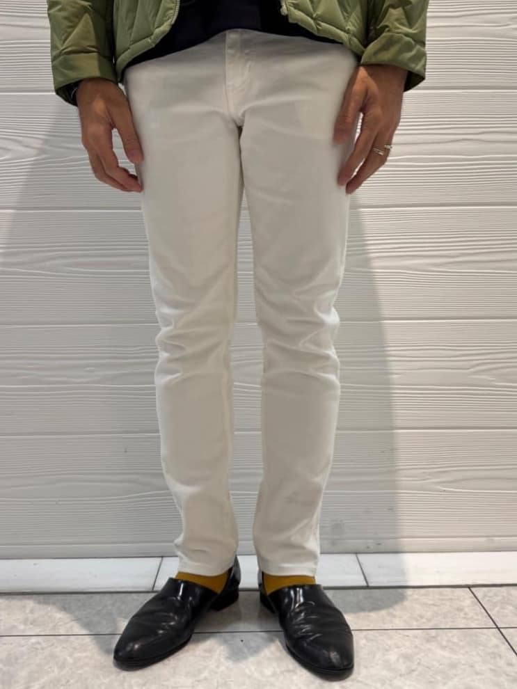 井出恭輔さんの「TAKEO KIKUCHI｜【Sサイズ～】ストレッチ デニム パンツ」を使ったコーディネート