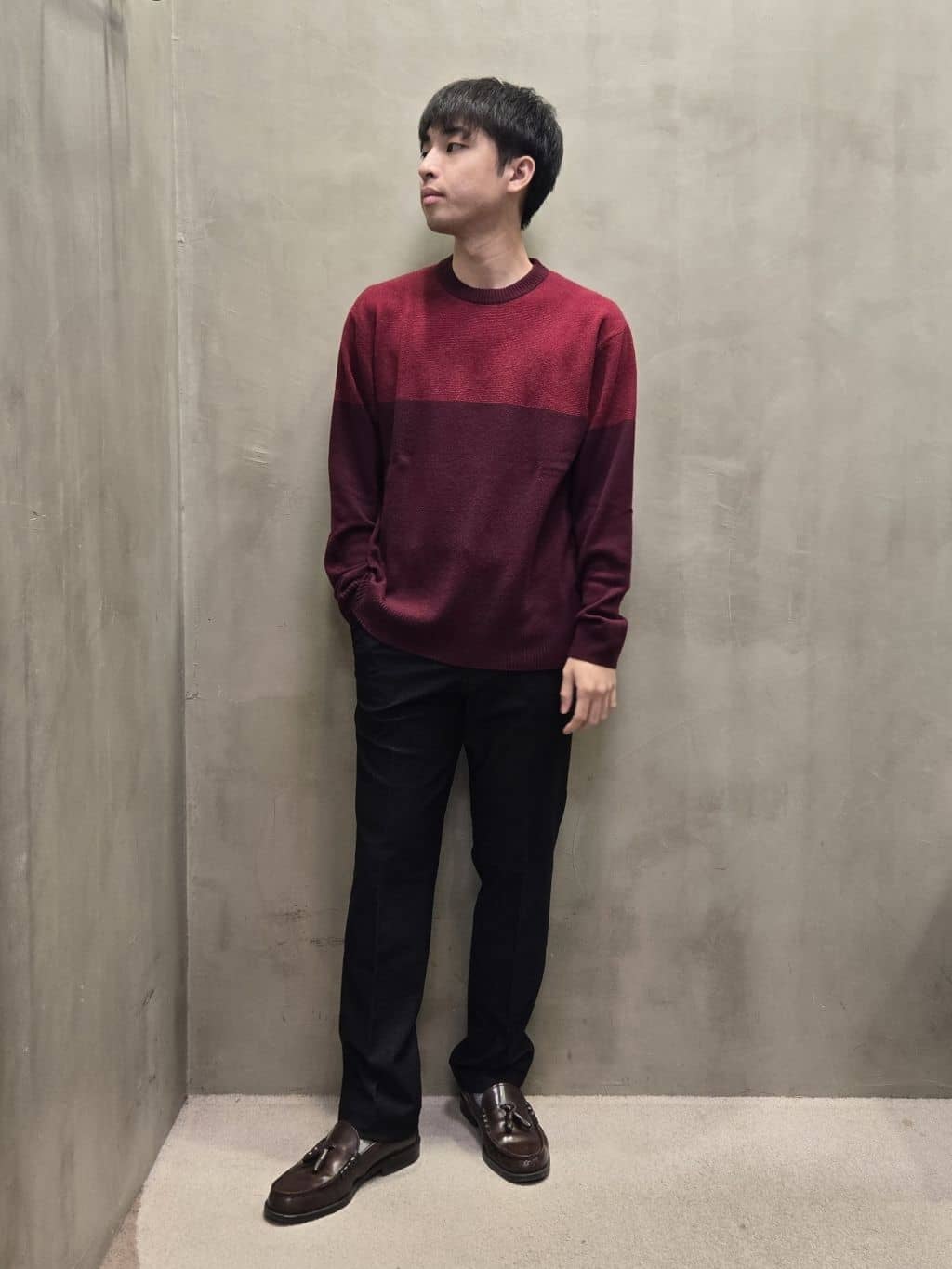 白木駆さんの「TAKEO KIKUCHI｜【ONOFF対応】TRダブルニット ストレッチパンツ」を使ったコーディネート