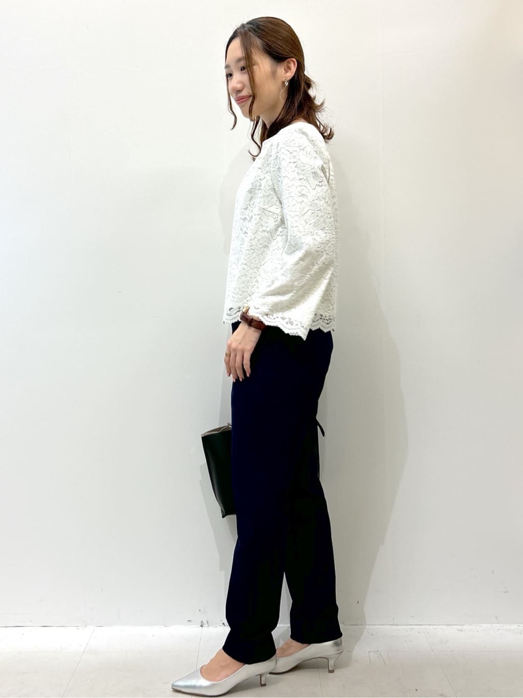 akkyさんの「OPAQUE.CLIP｜《通勤／セットアップ対応》Vネックジャケット／ダブルクロス【洗濯機洗い可】」を使ったコーディネート