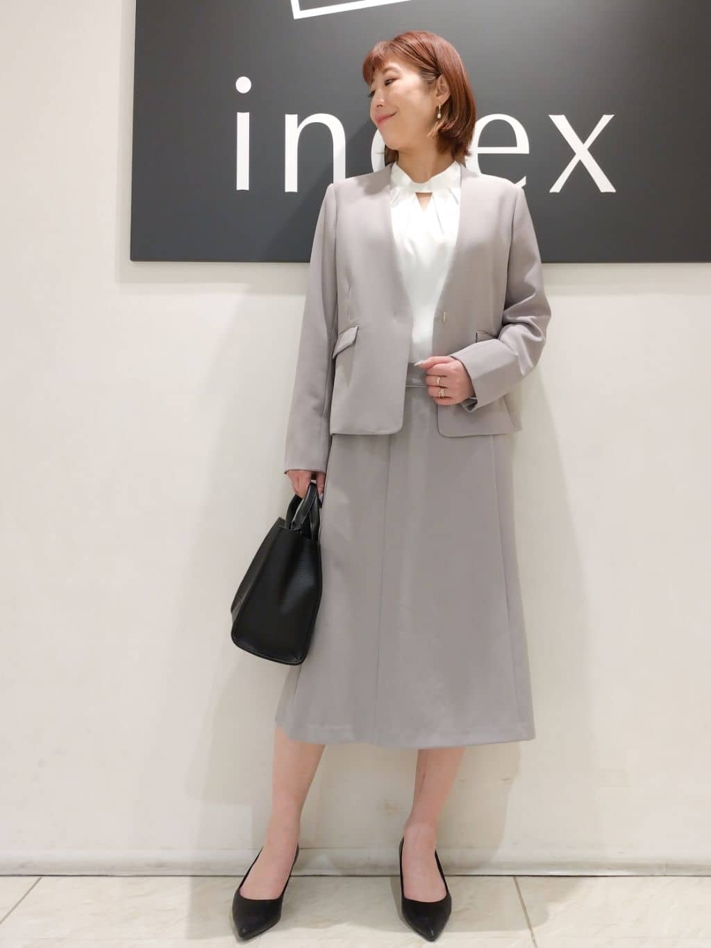 n.さんの「index｜◆【軽量／2WAY】スクエアミドルトートバッグ」を使ったコーディネート
