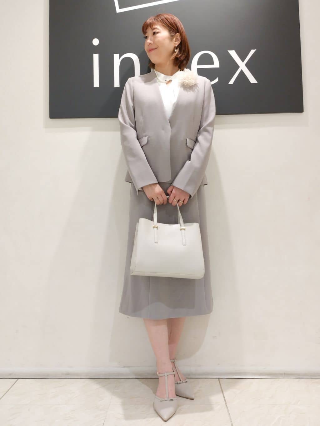 n.さんの「index｜◆【軽量／2WAY】スクエアミドルトートバッグ」を使ったコーディネート
