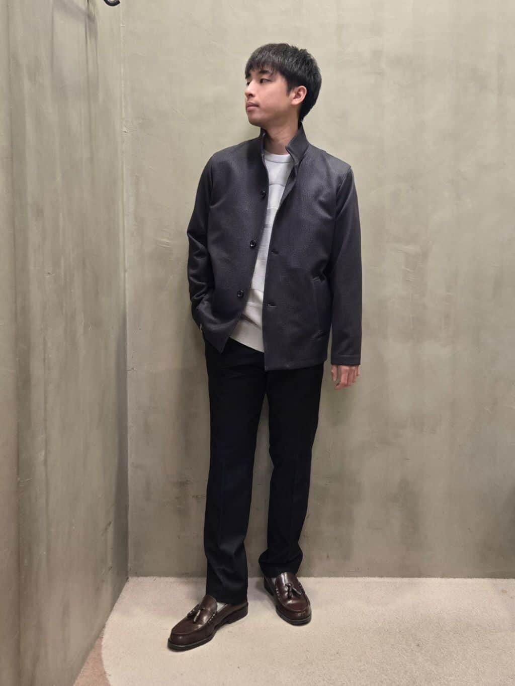 白木駆さんの「TAKEO KIKUCHI｜【DOWN FABRIC】ダウンファブリック スタンドカラーブルゾン」を使ったコーディネート