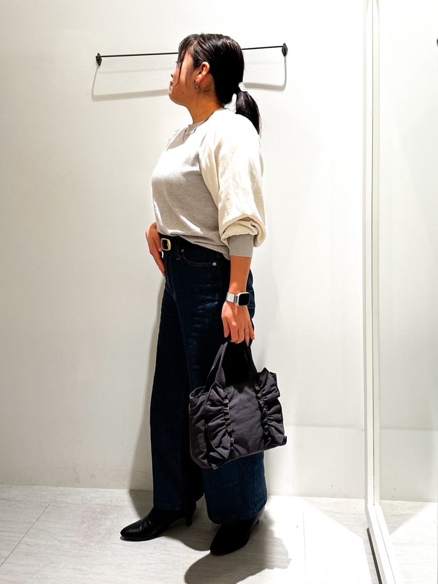naoさんの「grove｜【SOMETHING&times;grove別注】LISAWIDE DENIM PANTS」を使ったコーディネート