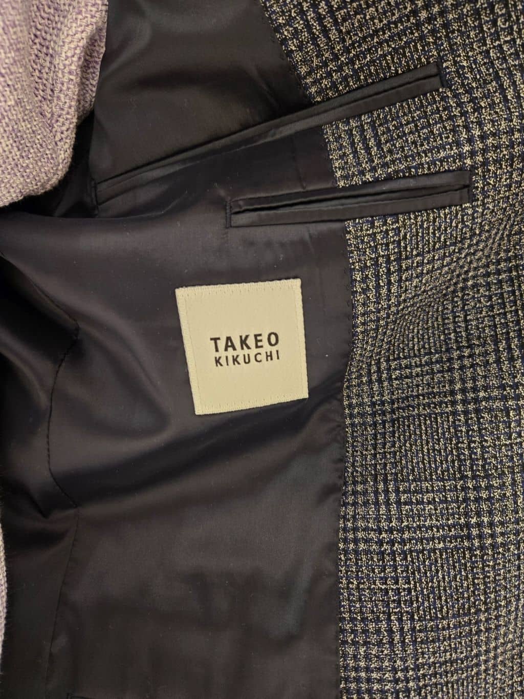 白木駆さんの「TAKEO KIKUCHI｜【Made in JAPAN】播州織 ストレッチ パンツ」を使ったコーディネート
