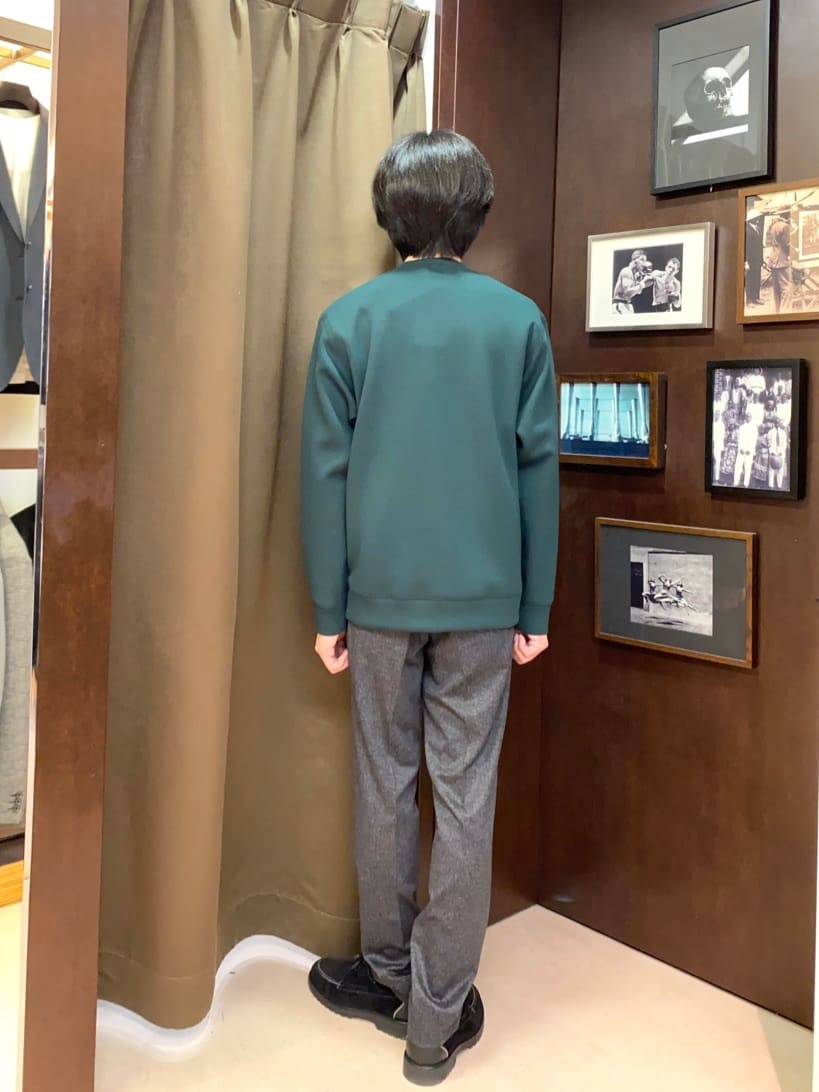 コバヤシさんの「TAKEO KIKUCHI｜【ONOFF対応】TRダブルニット ストレッチパンツ」を使ったコーディネート