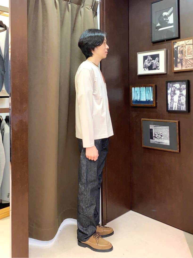 コバヤシさんの「TAKEO KIKUCHI｜【モンスターストレッチ】日本製 ワンウォッシュ デニムパンツ」を使ったコーディネート