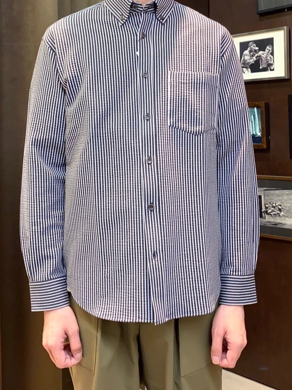 コバヤシさんの「TAKEO KIKUCHI｜【抗菌防臭/シーズンレス】シアサッカー ジャージシャツ」を使ったコーディネート