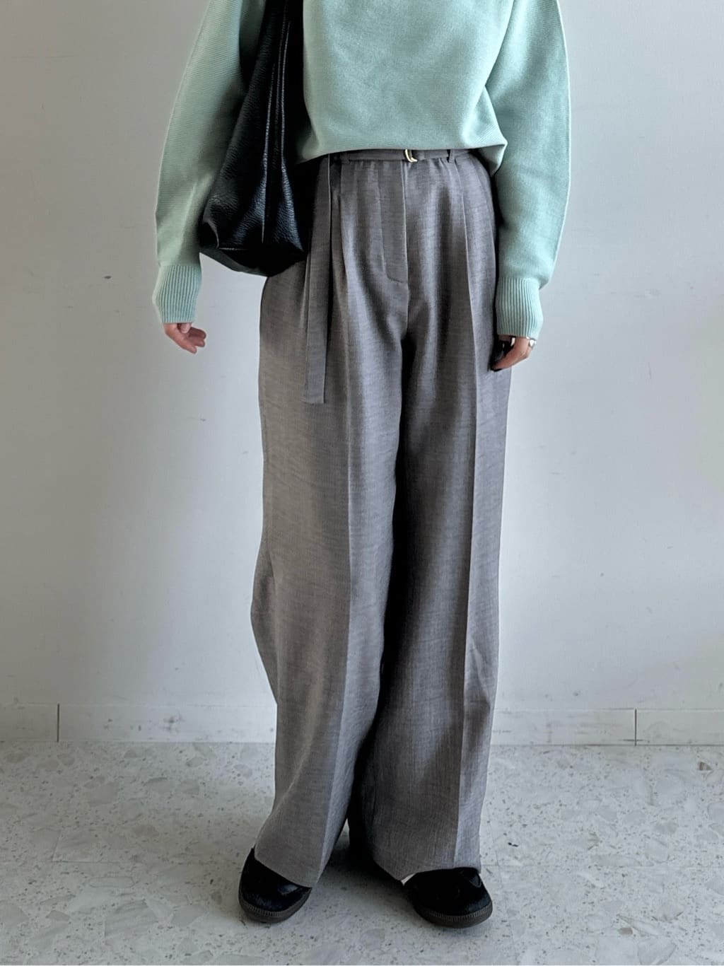 omaさんの「THE SHOP TK｜◆【毛玉になりにくい/蓄熱性】春色_美人ガーターニット/洗える/体形カバー」を使ったコーディネート