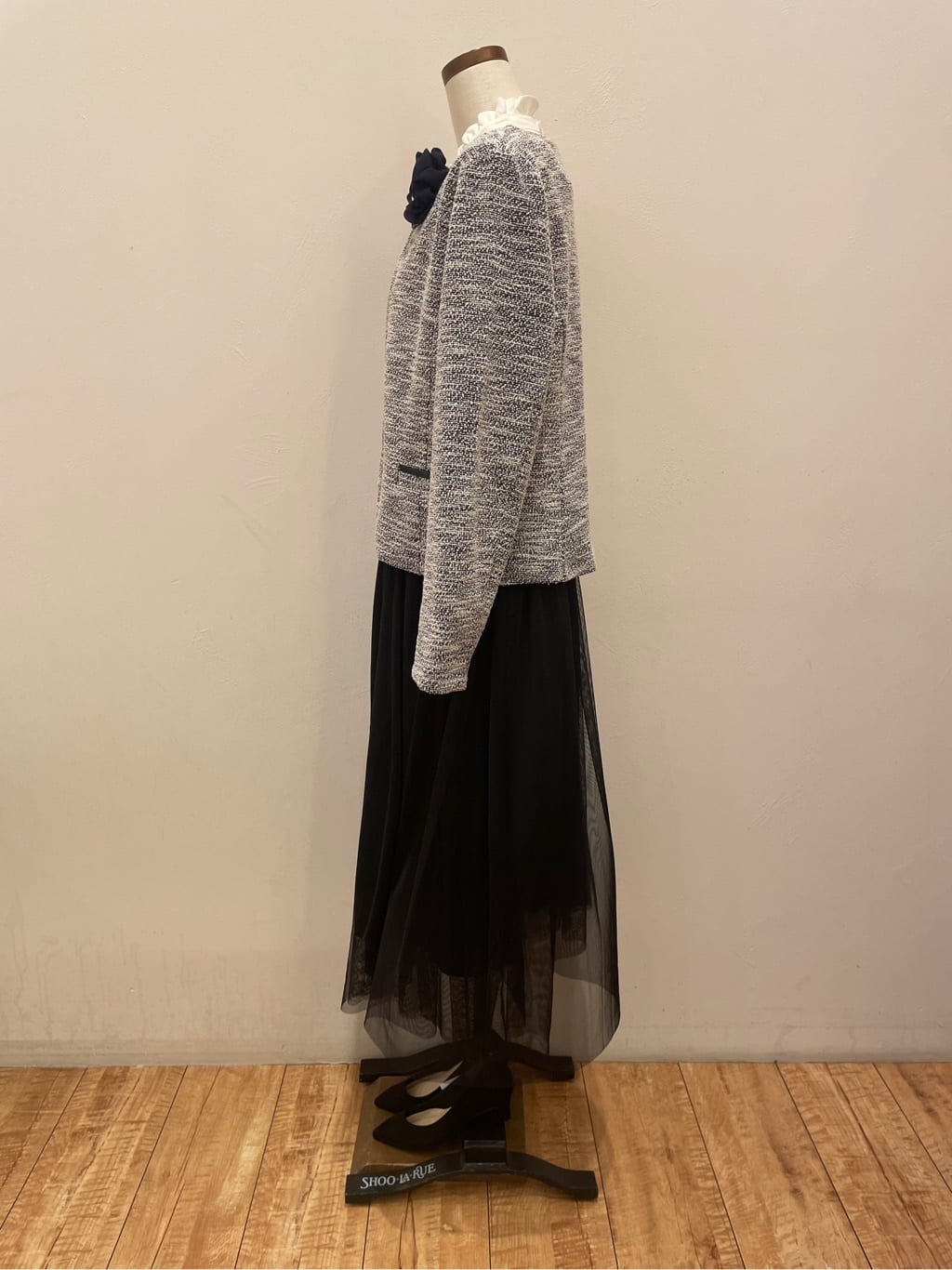 まるよOTさんの「SHOO･LA･RUE｜◆【S-3L】セレモニーからデイリーにも 軽くて柔らかくて着心地の良い カットツイードジャケット」を使ったコーディネート