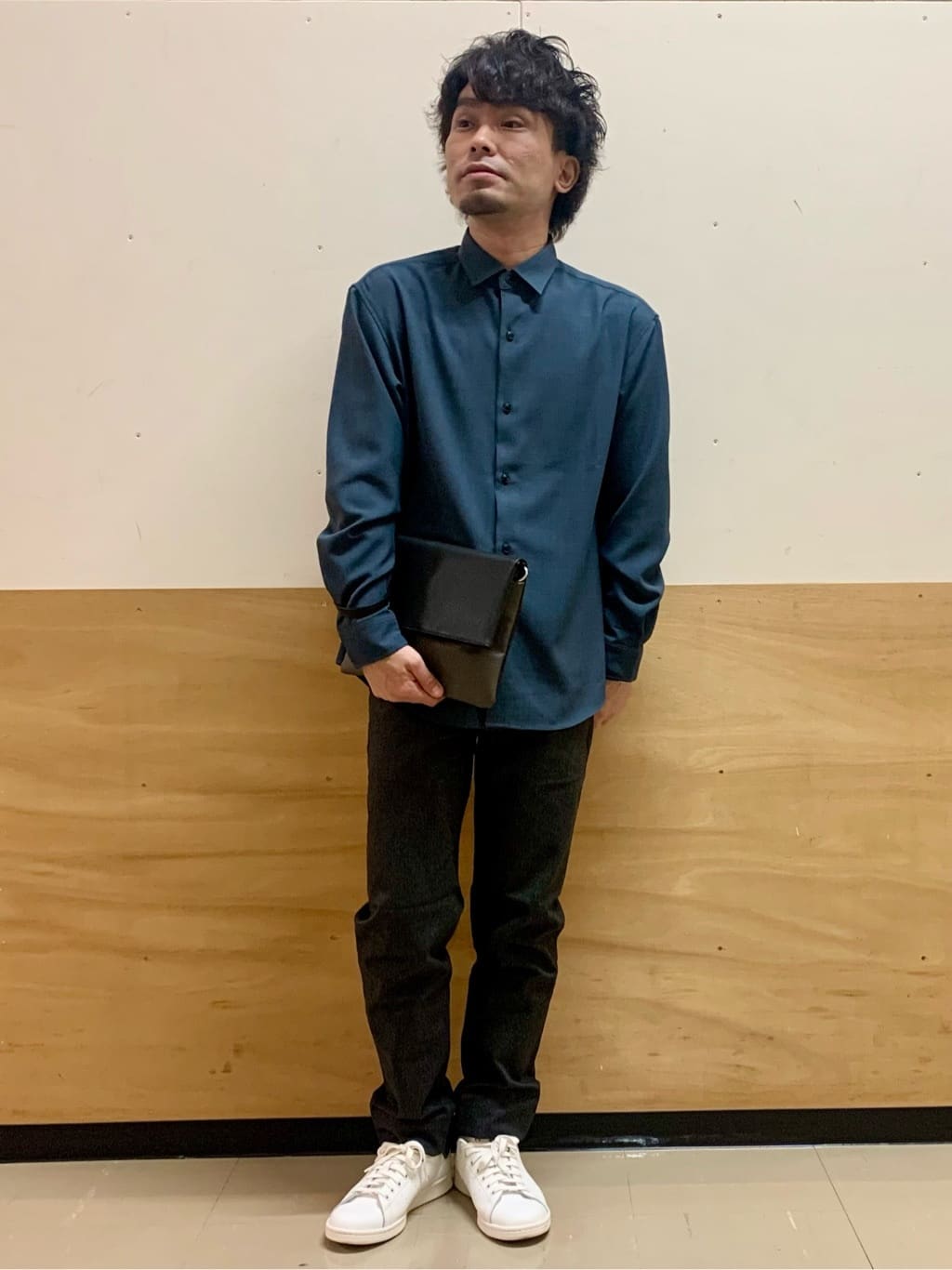 MATUさんの「THE SHOP TK｜【オールシーズン穿ける！】7DAYSストレッチへリンボンパンツ　ON&hArr;OFF兼用」を使ったコーディネート