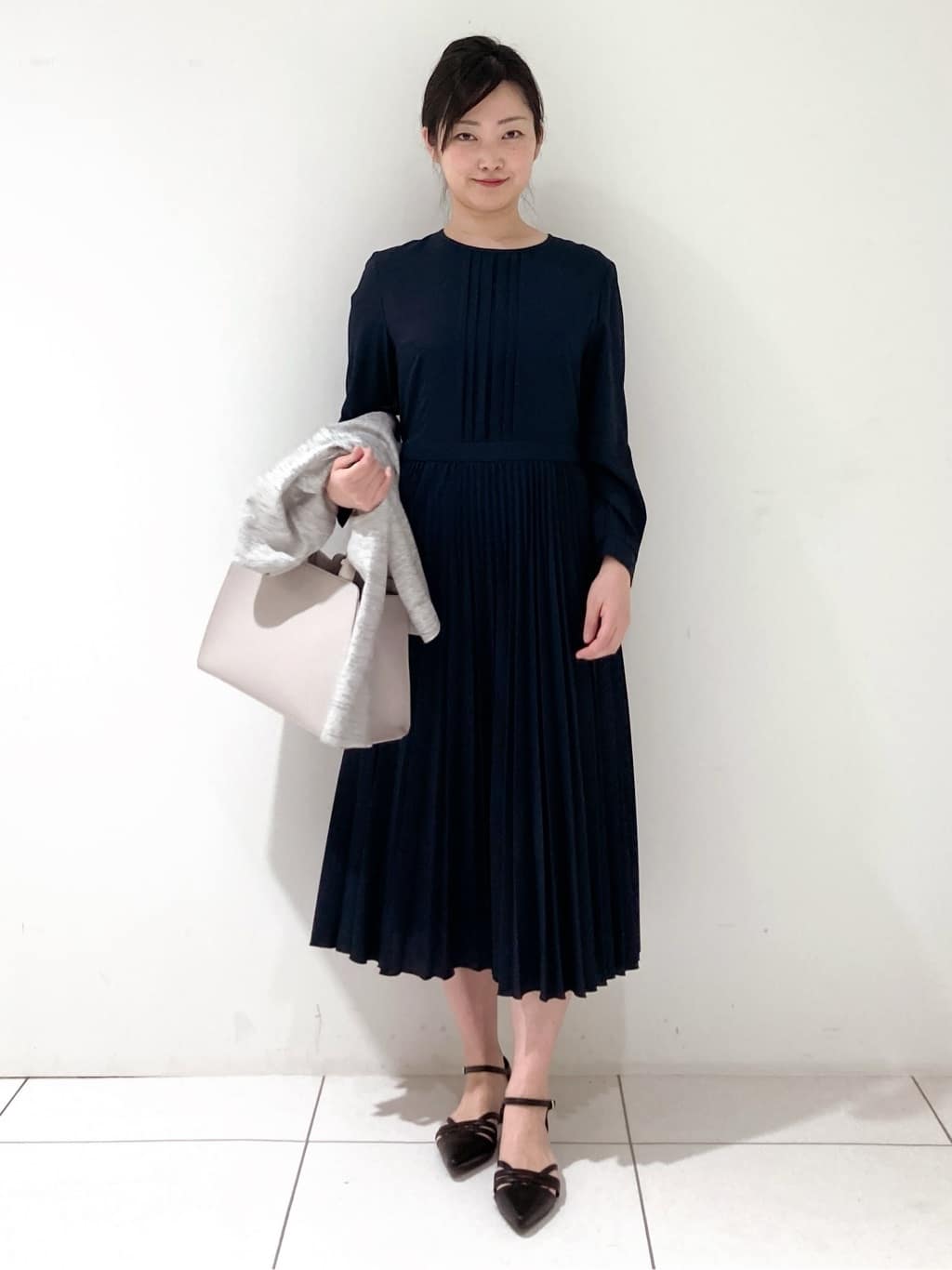 momokoさんの「INDIVI｜フラワーコサージュ」を使ったコーディネート