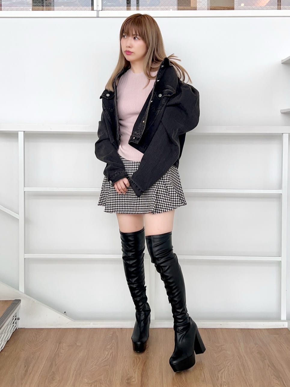ayaさんの「ESPERANZA｜厚底ラク盛りニーハイブーツ」を使ったコーディネート