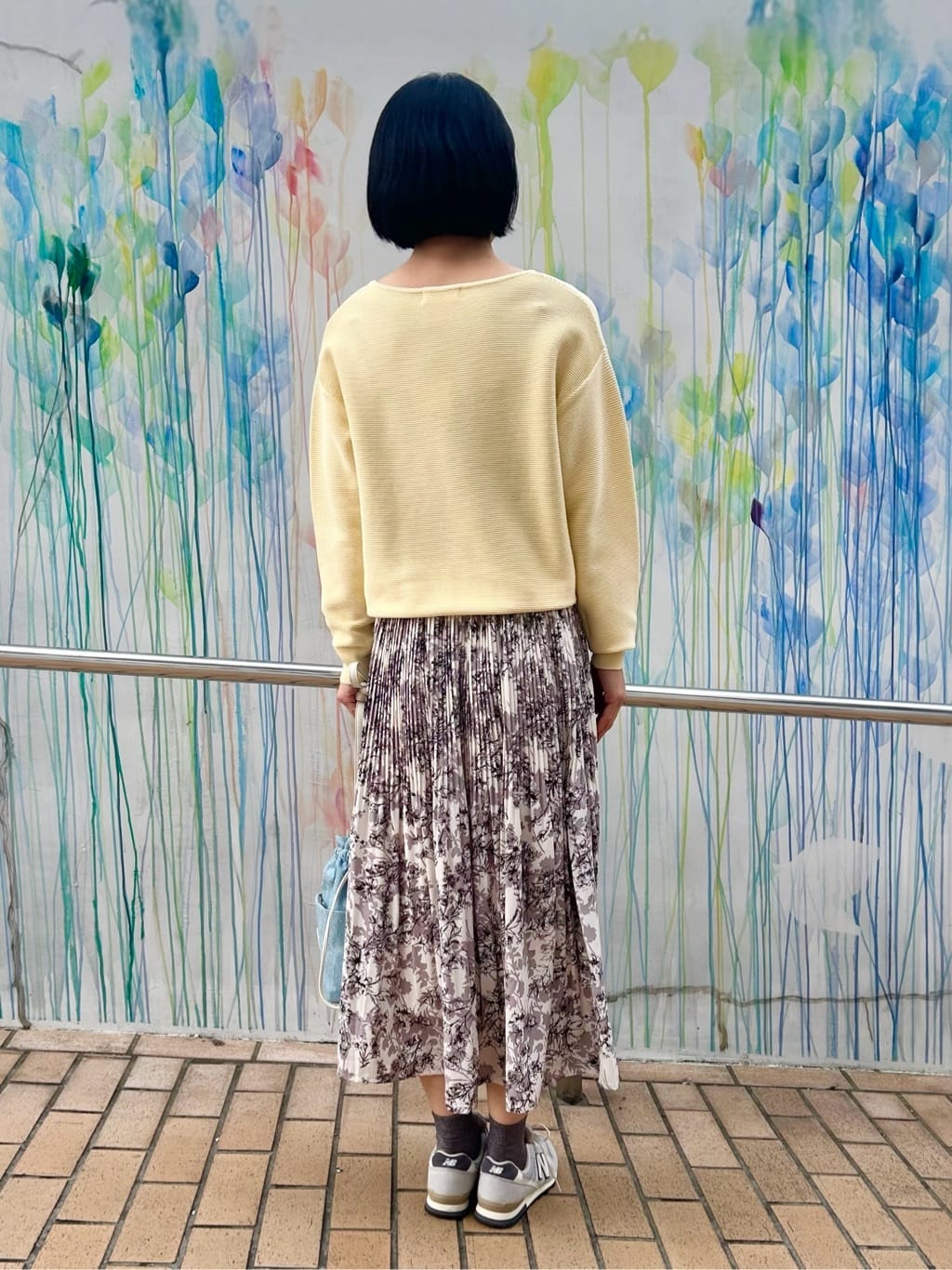 やまださんの「◆【通勤／手洗い可／ウエスト総ゴム】花柄プリーツスカート」を使ったコーディネート