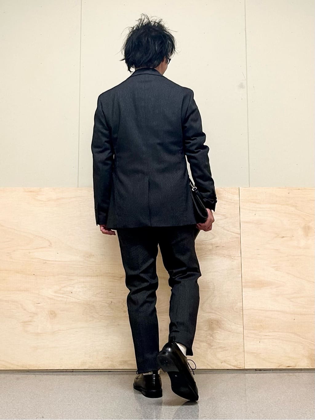 KENJI Iさんの「THE SHOP TK｜【ご好評につき再入荷！！】L字クラッチバッグ 冠婚葬祭/ビジネス/セレモニー/パーティー」を使ったコーディネート