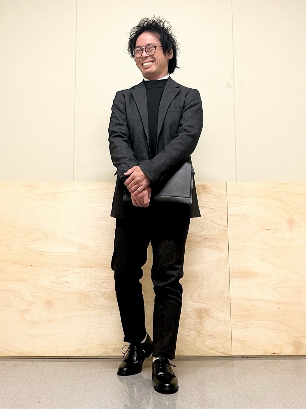KENJI Iさんの「THE SHOP TK｜【ご好評につき再入荷！！】L字クラッチバッグ 冠婚葬祭/ビジネス/セレモニー/パーティー」を使ったコーディネート