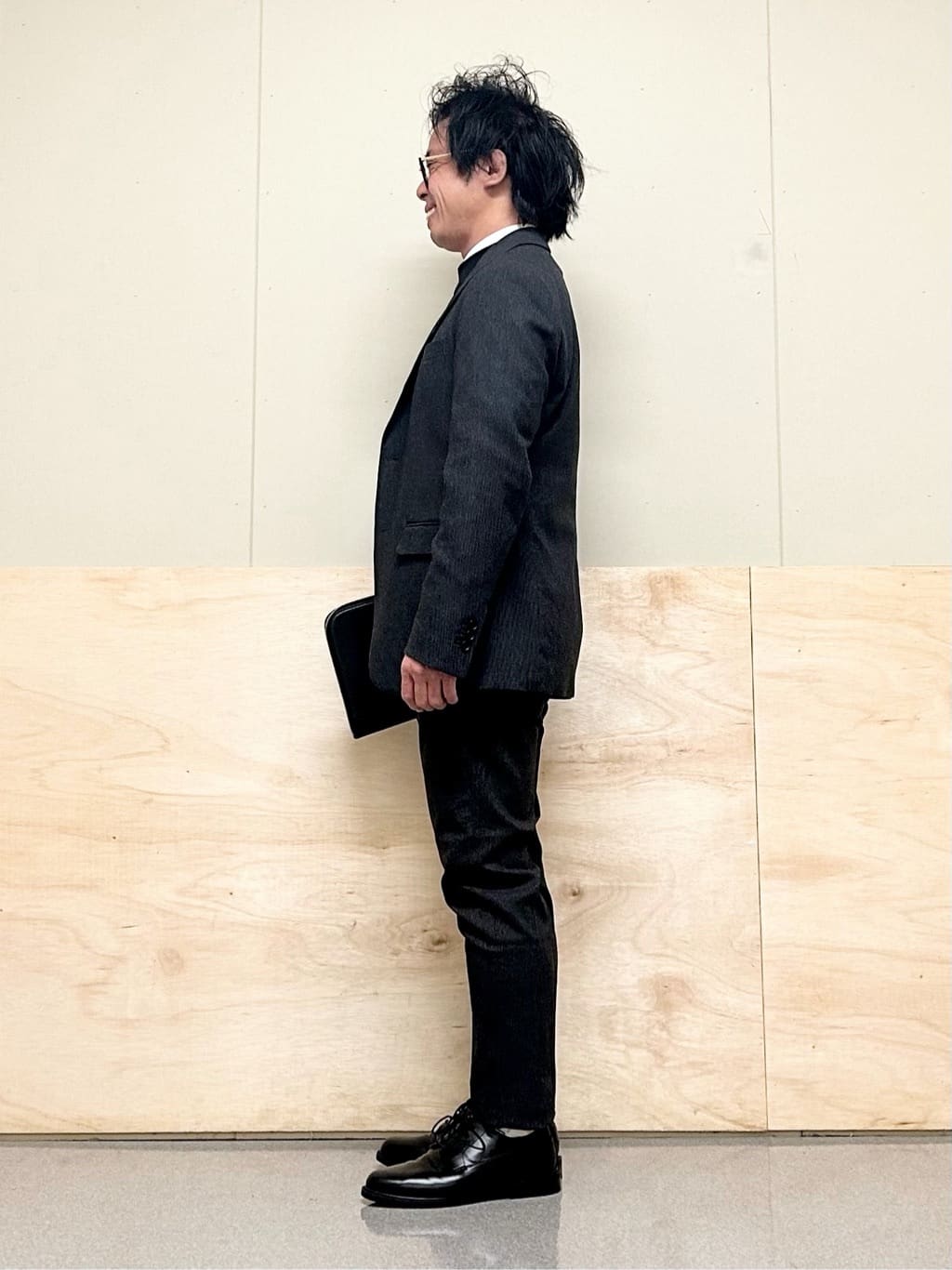 KENJI Iさんの「THE SHOP TK｜【ご好評につき再入荷！！】L字クラッチバッグ 冠婚葬祭/ビジネス/セレモニー/パーティー」を使ったコーディネート