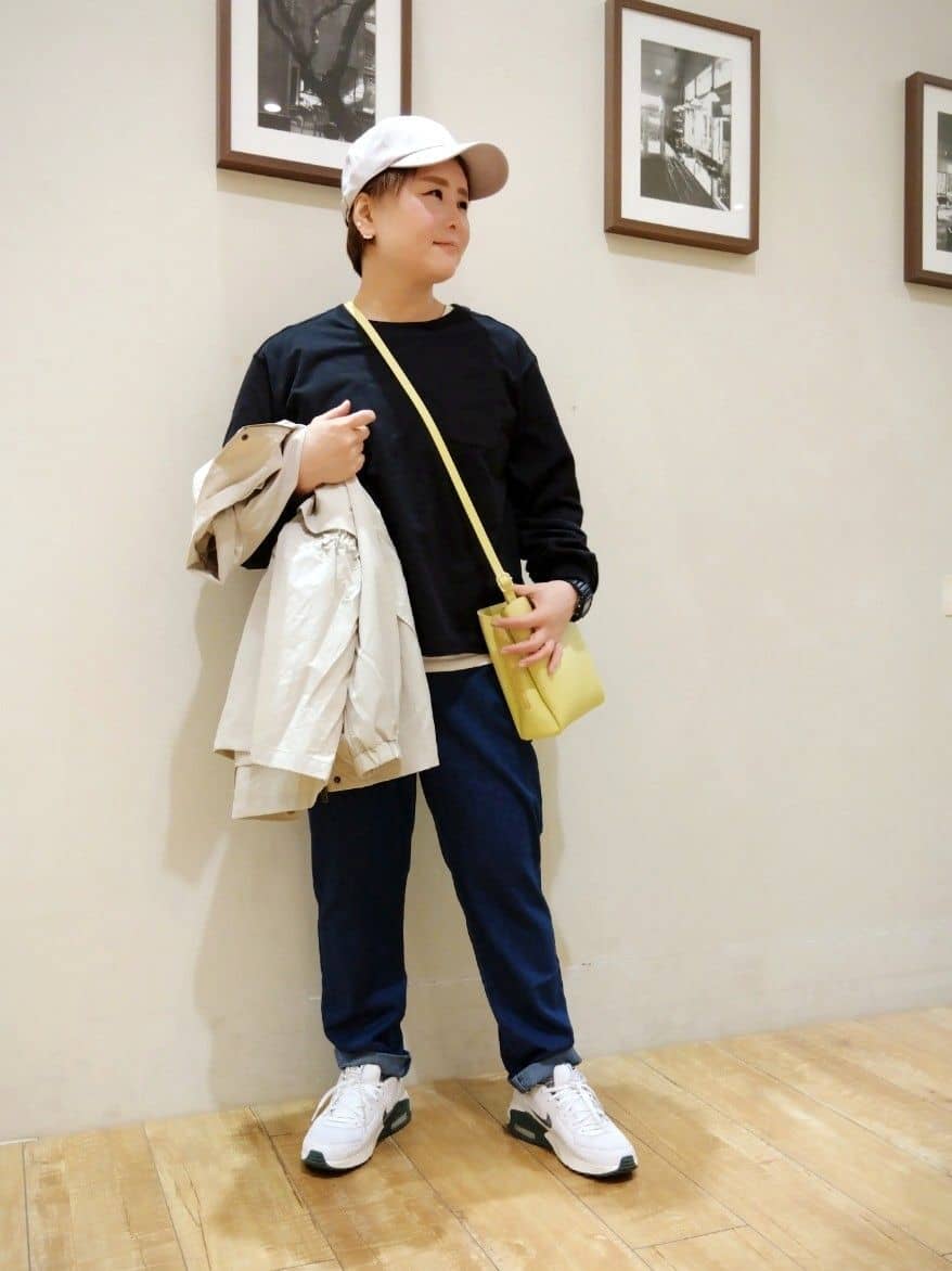 ヒロコジさんの「SHOO･LA･RUE｜◆【撥水/防花粉】大人のデイリースタイルに スタンドカラーブルゾン」を使ったコーディネート