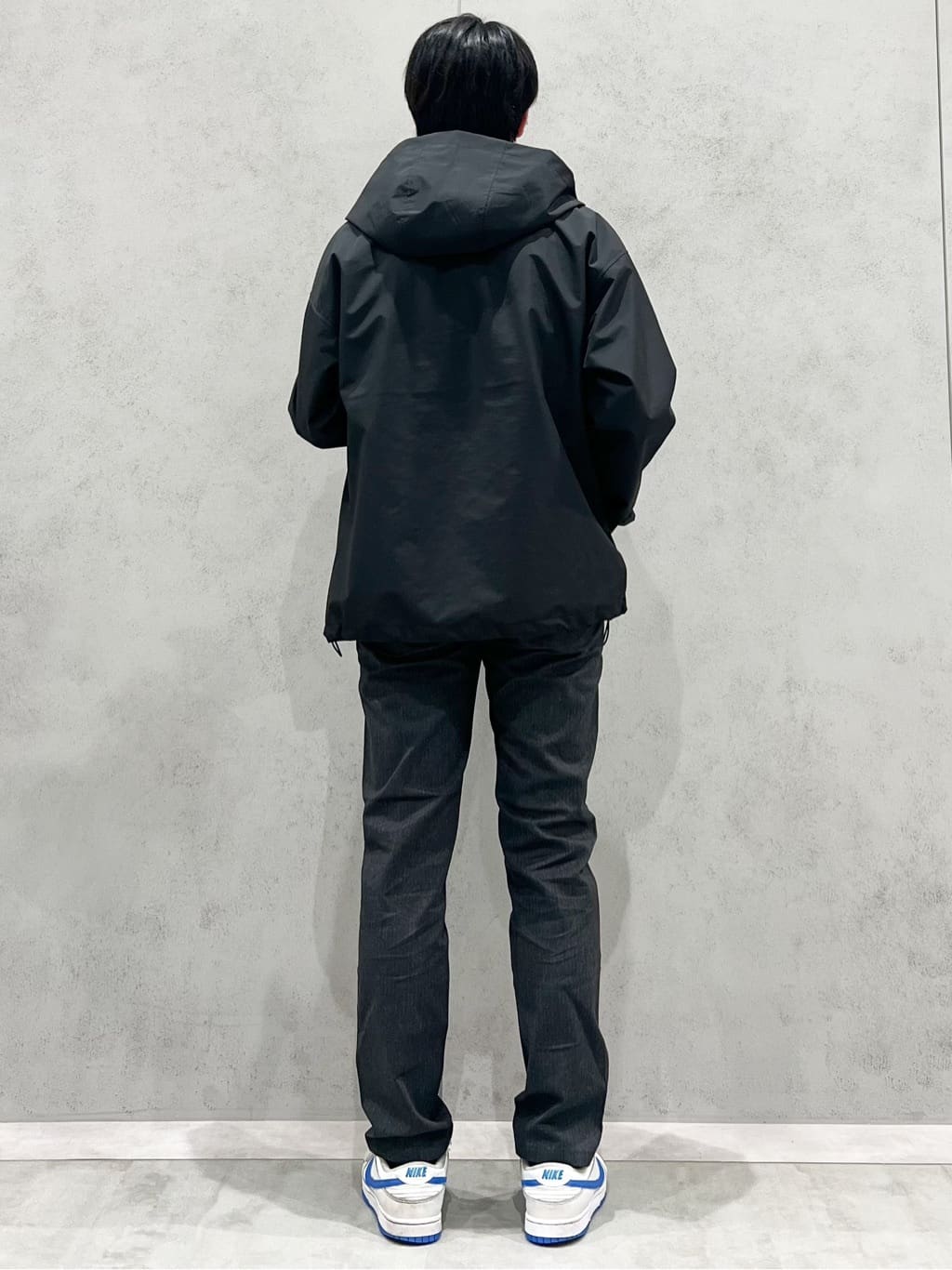 SHI-MAさんの「THE SHOP TK｜【オールシーズン穿ける！】7DAYSストレッチへリンボンパンツ　ON&hArr;OFF兼用」を使ったコーディネート