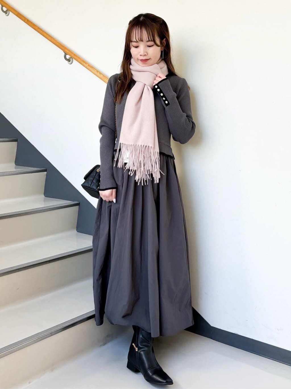 momoさんの「grove｜【人間工学】つつまれフィットパンプス【入卒対応可】」を使ったコーディネート