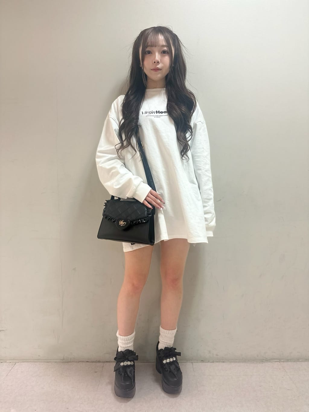 ayakaさんの「ESPERANZA｜厚底キラキラストーン付スニーカー」を使ったコーディネート