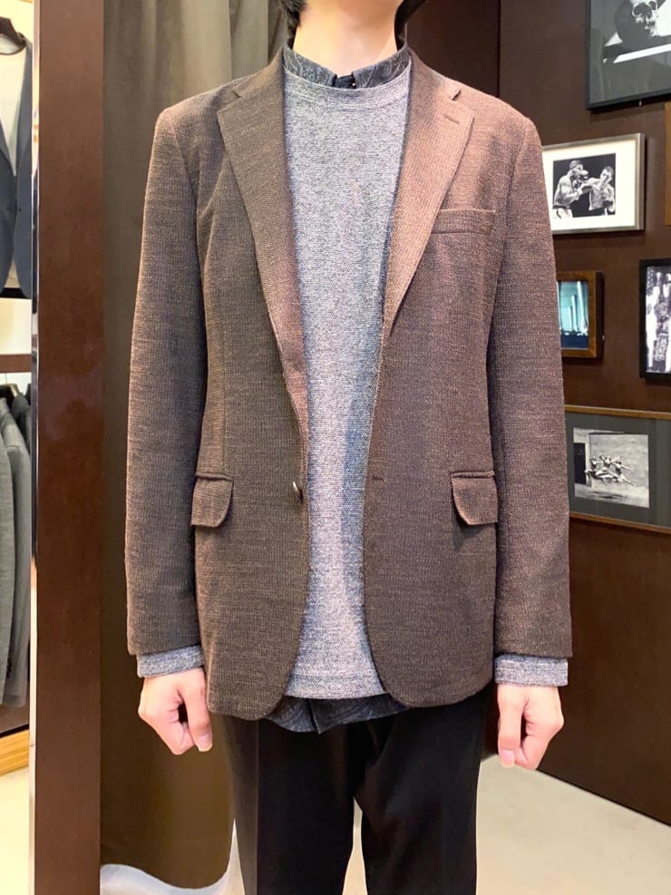 コバヤシさんの「TAKEO KIKUCHI｜【ONOFF対応】TRダブルニット ストレッチパンツ」を使ったコーディネート