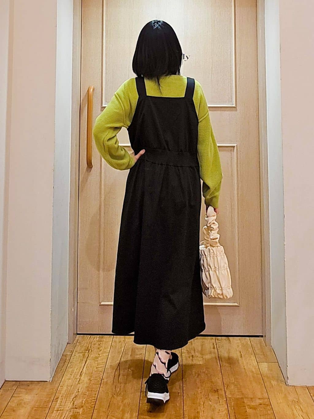 ＊yuki＊さんの「SHOO･LA･RUE｜◆【洗える/S-LL】ワッフル編みが魅力な ドロップショルダーニット」を使ったコーディネート