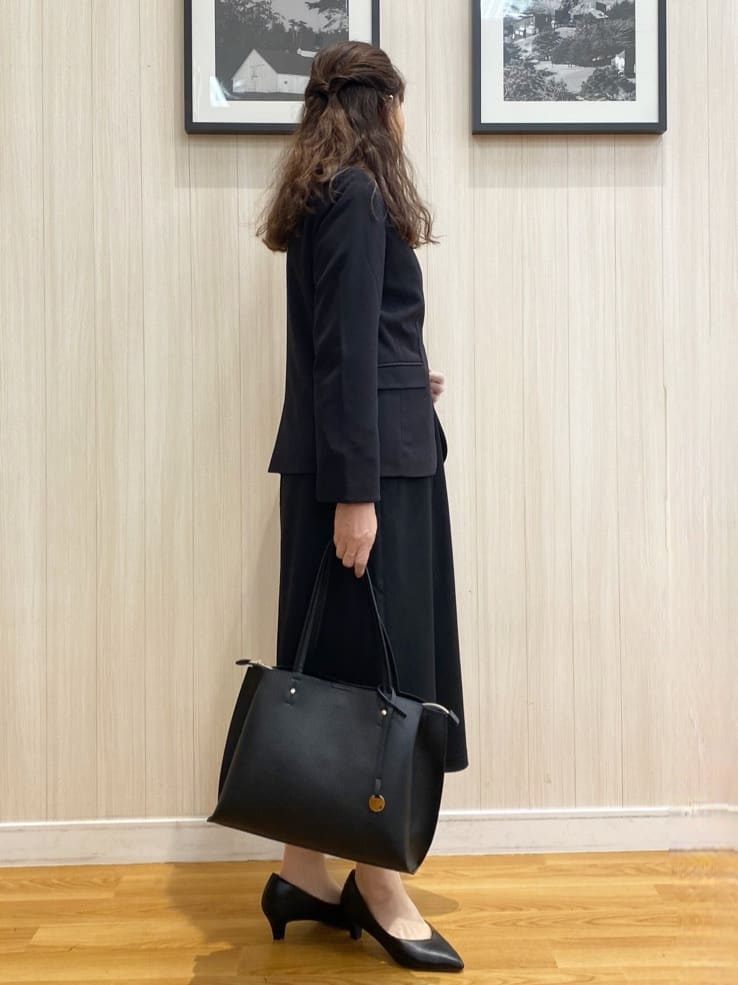 natsuさんの「SHOO･LA･RUE｜◆【洗える/S-3L/セットアップ可】セレモニーや通勤に カットジョーゼット Vネックジャケット」を使ったコーディネート