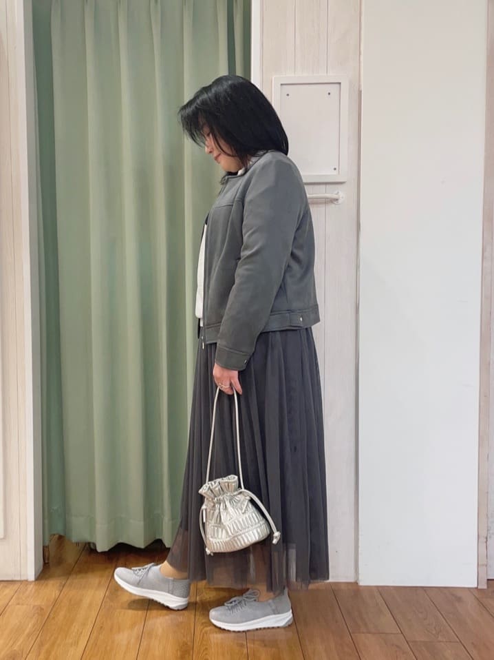 ke-yさんの「SHOO･LA･RUE｜◆【洗える/S-LL/ちくちくしにくい】大人のための ロゴ入りスウェットライクニット」を使ったコーディネート