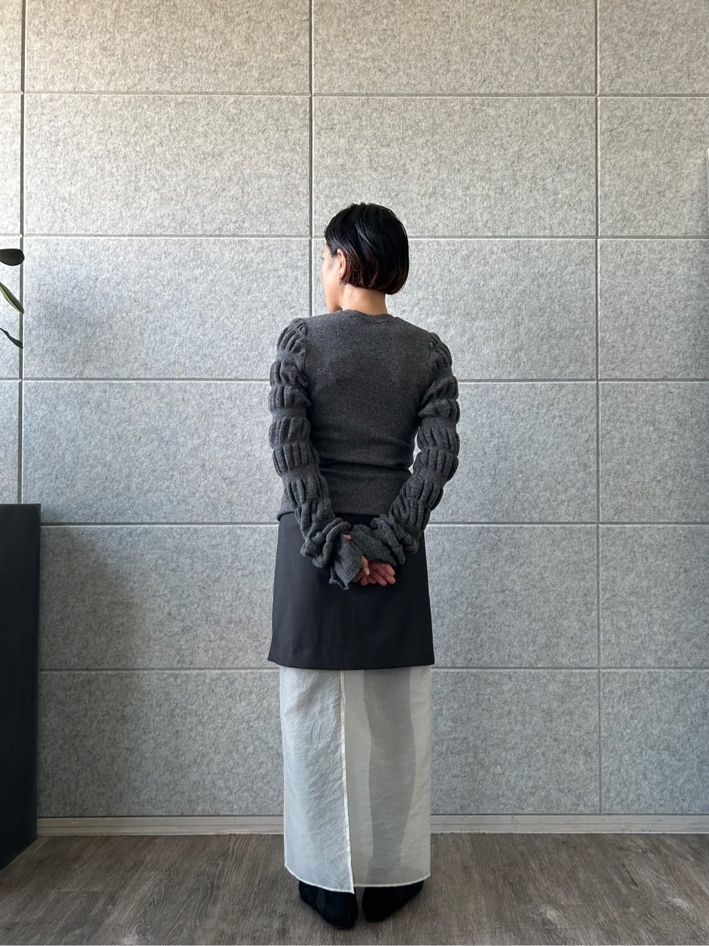 yukoさんの「CODE A｜gathered sleeves knit」を使ったコーディネート