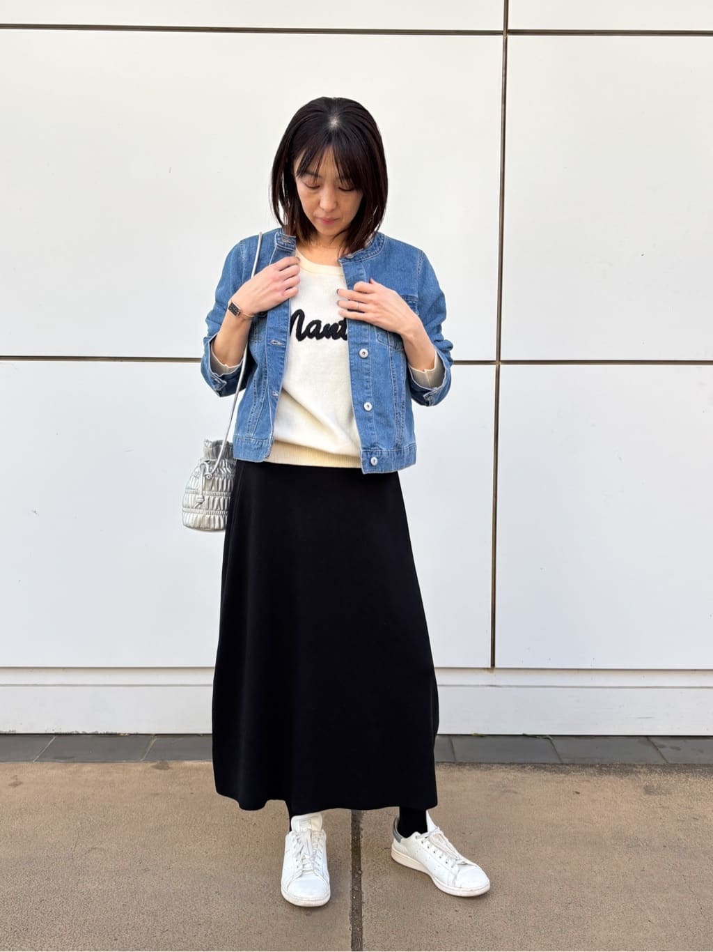 まいさんの「SHOO･LA･RUE｜◆【洗える/S-LL/ちくちくしにくい】大人のための ロゴ入りスウェットライクニット」を使ったコーディネート