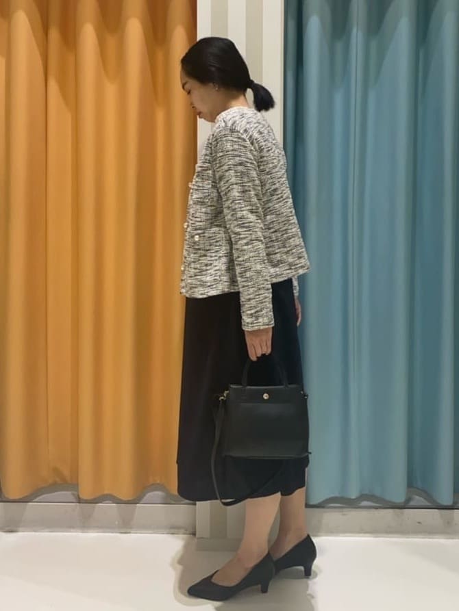 おかさんの「SHOO･LA･RUE｜◆【洗える】フレアラインが美しい サラっと着られる Vネックジャンドレ」を使ったコーディネート