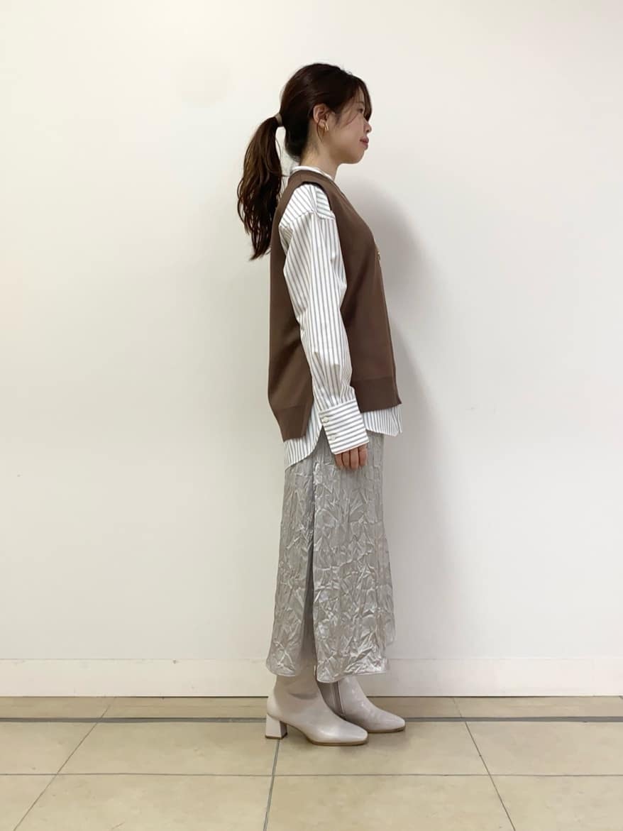 asamiさんの「UNTITLED｜◆【アンサンブル可能】ニットベスト」を使ったコーディネート