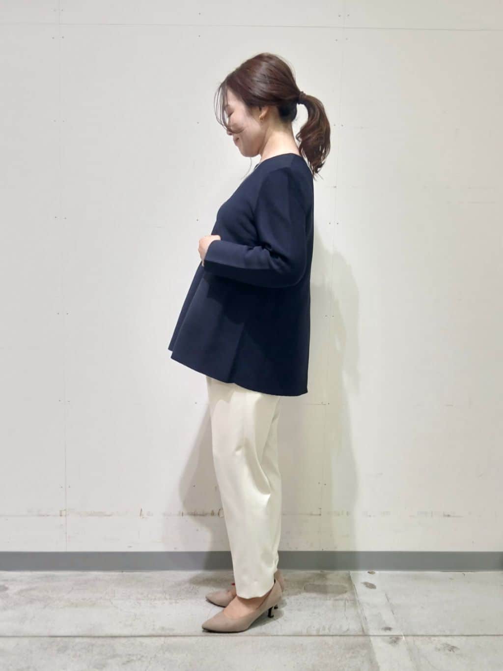 kaoさんの「INDIVI｜◆【洗える／軽量】美シルエット ペプラムニット」を使ったコーディネート