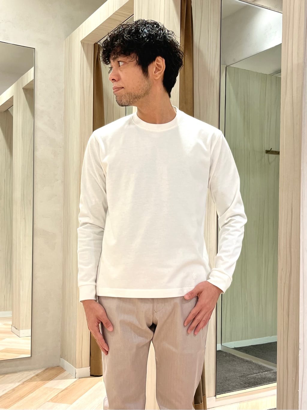 URAさんの「TAKEO KIKUCHI｜【3WAY】ハウンズトゥース ダウンライナー コート」を使ったコーディネート