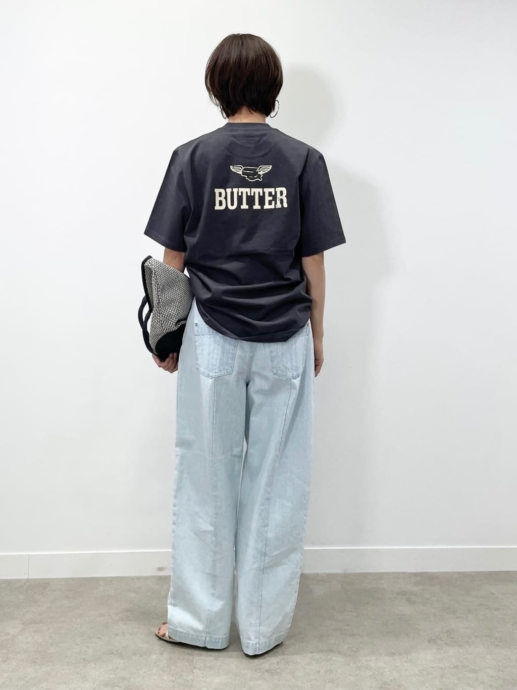 KAYOさんの「UNTITLED｜◆カーブシルエット ワイドデニム」を使ったコーディネート