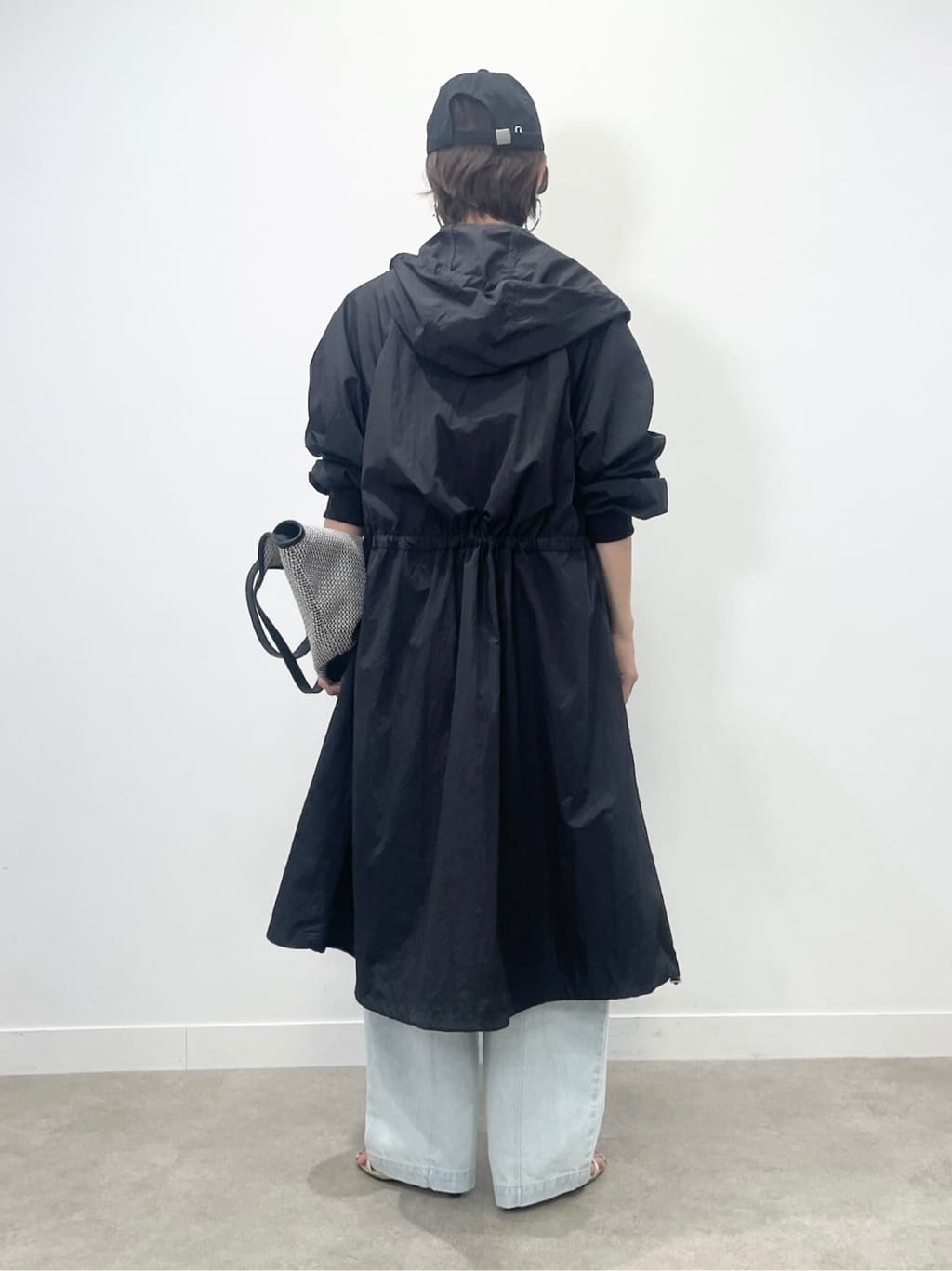 KAYOさんの「UNTITLED｜◆【Ca_CHIGNON】ロングウィンドブレーカー」を使ったコーディネート