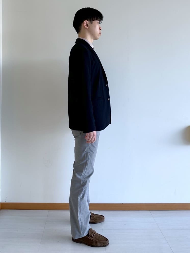 イッシーさんの「TAKEO KIKUCHI｜ハットモチーフ ジャカード ストライプ シャツ」を使ったコーディネート