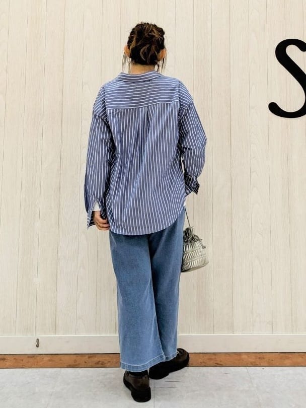 さくみぃさんの「SHOO･LA･RUE｜◆【洗える/S-LL】シーズン問わず合わせやすい ベーシックカラーシャツ」を使ったコーディネート