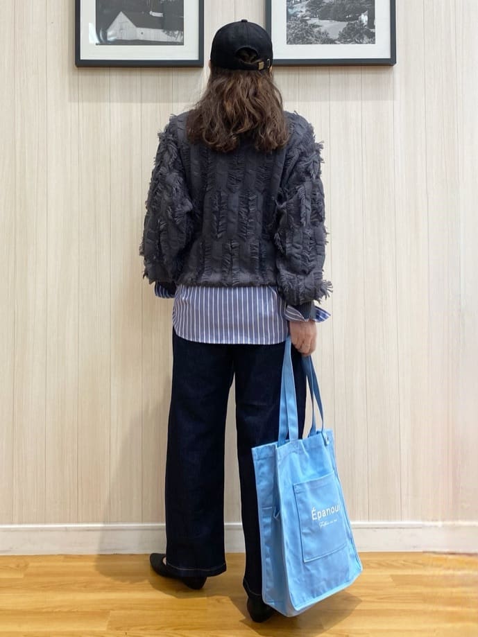 natsuさんの「SHOO･LA･RUE｜◆【S-LL】一枚で主役級。フリンジが目を惹くゆるニット」を使ったコーディネート